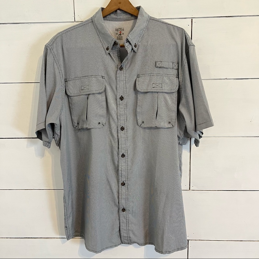 Red Head Bass Pro Camp Vented Fishing Outdoors Shirt. Size XLarge.